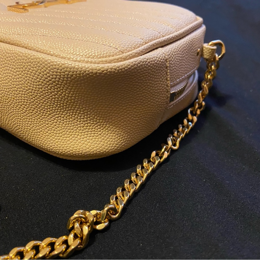 Saint Laurent Mini Lou matalasse leather camera bag - Picture 5 of 9